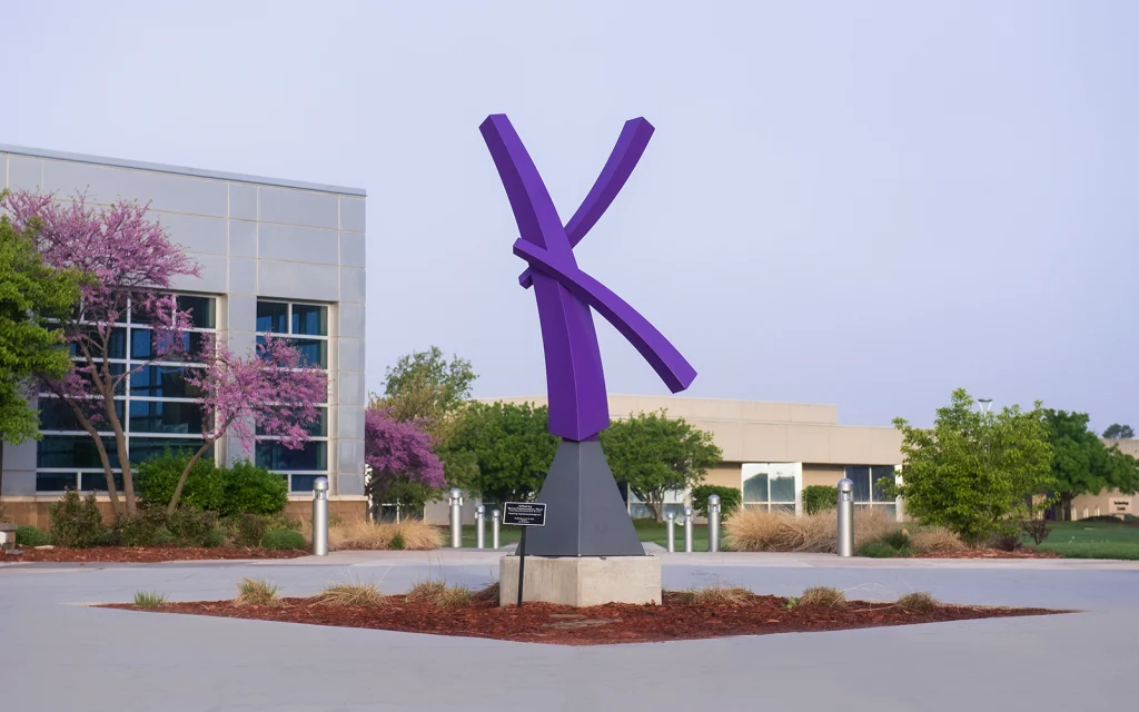 カンザス州立大学サライナキャンパスのモニュメント